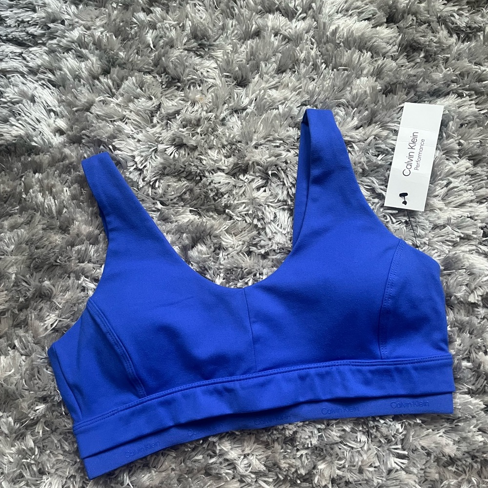 NWT Women’s Calvin Klein Sports Bra Performance Stretch Padded Size XS